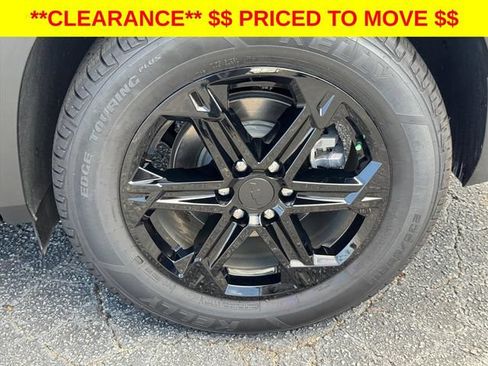Certified 2024 Chevrolet Blazer LT w/ Convenience Package FWD image 34