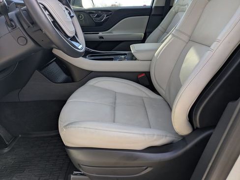 New 2025 Lincoln Aviator Reserve w/ Illumination Package image 9