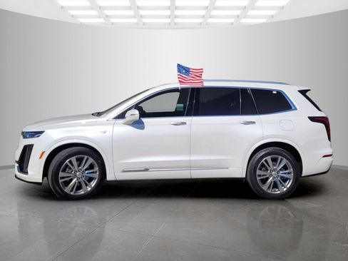 Certified 2024 Cadillac XT6 Premium Luxury FWD image 7