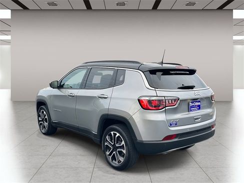 Used 2023 Jeep Compass Limited image 6
