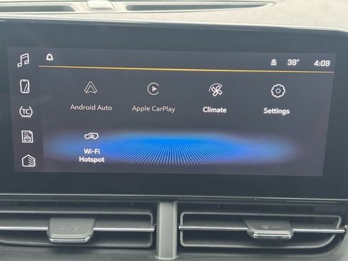 Certified 2025 Chevrolet Trax RS w/ Sunroof Package image 27