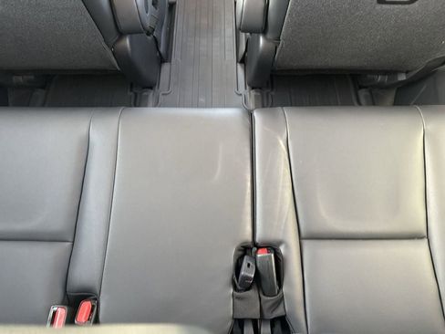 New 2026 Subaru Ascent Limited AWD/4WD image 32