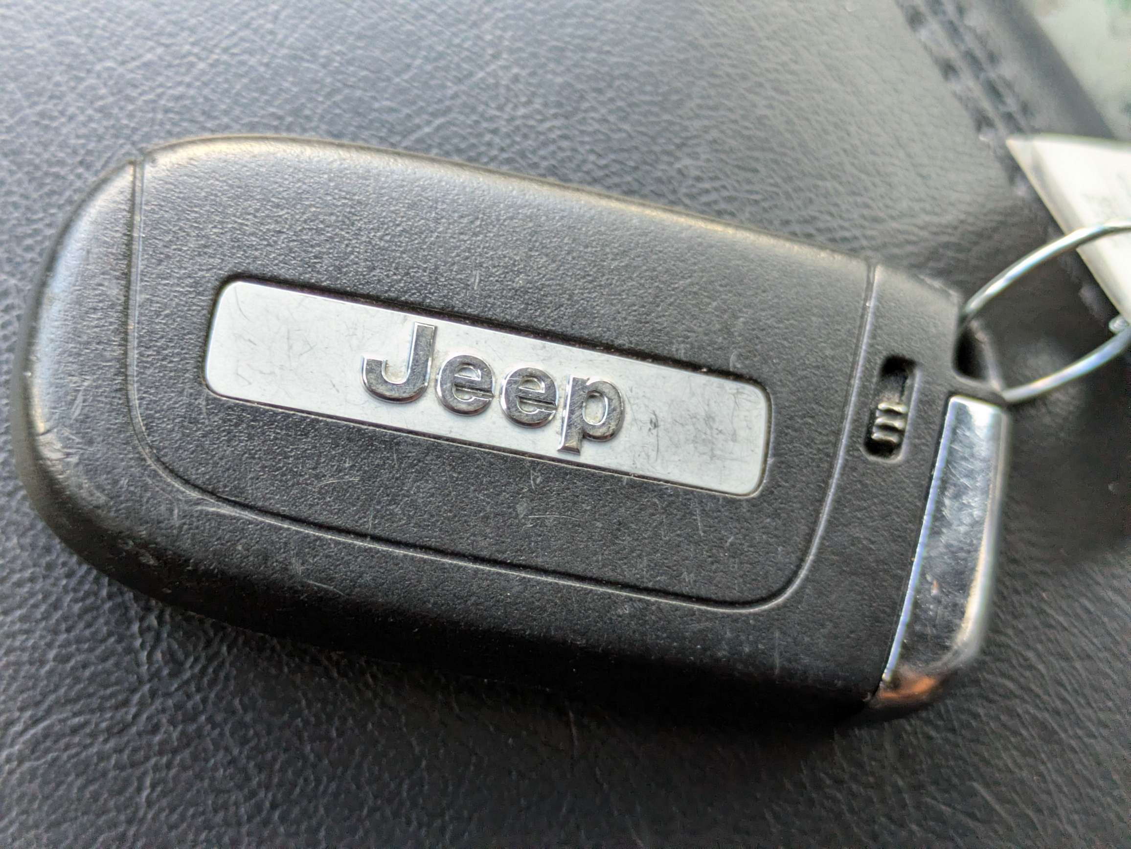 Used 2025 Jeep Compass Limited AWD/4WD image 33