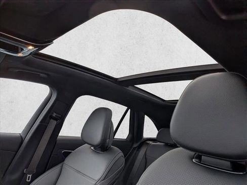 New 2026 Mercedes-Benz GLC 300 4MATIC image 14