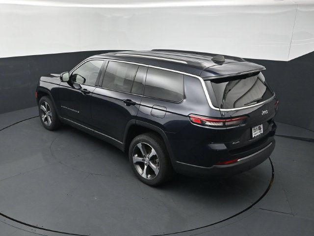Used 2023 Jeep Grand Cherokee L Limited w/ Luxury Tech Group II AWD/4WD image 16