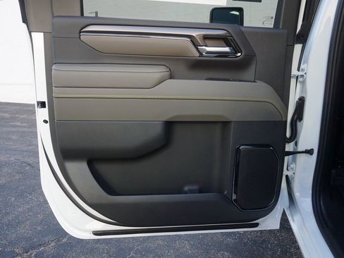 New 2026 Chevrolet Silverado 2500 ZR2 w/ LPO, Dark Essentials Package image 27