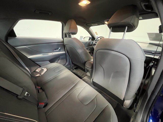 Used 2024 Hyundai Elantra SEL FWD image 12