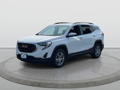Used 2020 GMC Terrain SLE w/ Driver Convenience Package AWD/4WD image 3