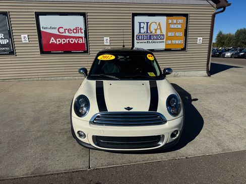 Used 2012 MINI Cooper Hardtop image 2