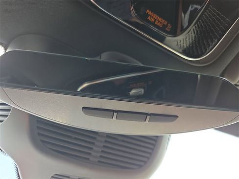 New 2025 Mercedes-Benz GLC 350e 4MATIC image 25