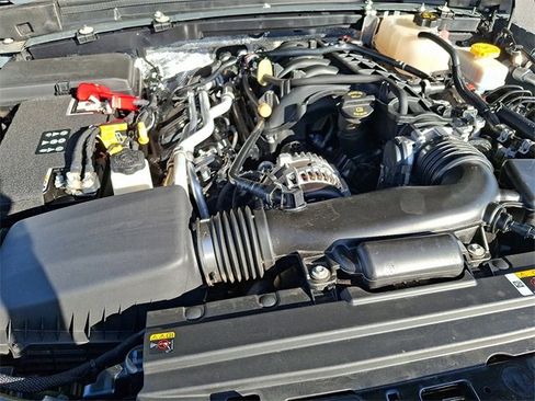 Used 2024 Jeep Wrangler Unlimited Rubicon w/ Technology Group image 29