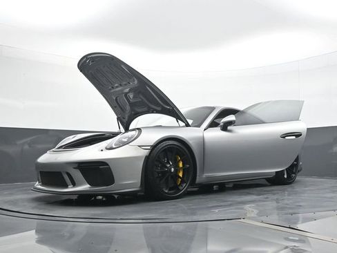 Certified 2018 Porsche 911 GT3 RWD image 26