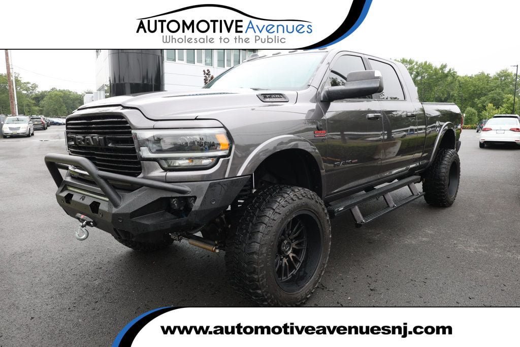 Used 2022 RAM 2500 Laramie AWD/4WD image 1