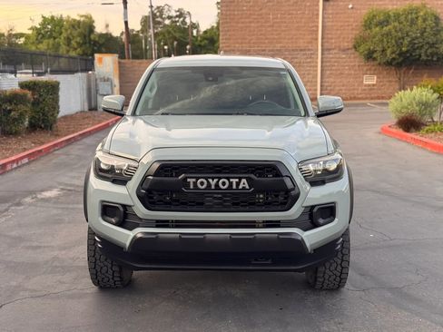Used 2022 Toyota Tacoma SR5 w/ Trail Edition AWD/4WD image 9