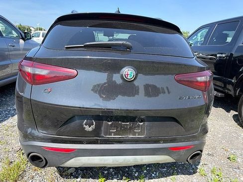 Used 2018 Alfa Romeo Stelvio Ti Sport AWD/4WD image 5