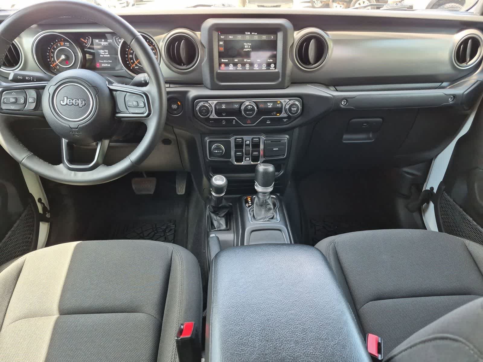 Used 2023 Jeep Gladiator Sport AWD/4WD image 16