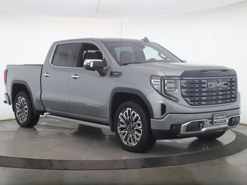 Used 2026 GMC Sierra 1500 Denali Ultimate AWD/4WD image 2