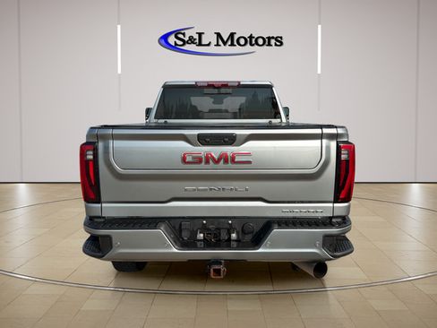 Used 2024 GMC Sierra 2500 Denali w/ Denali Reserve Package AWD/4WD image 6
