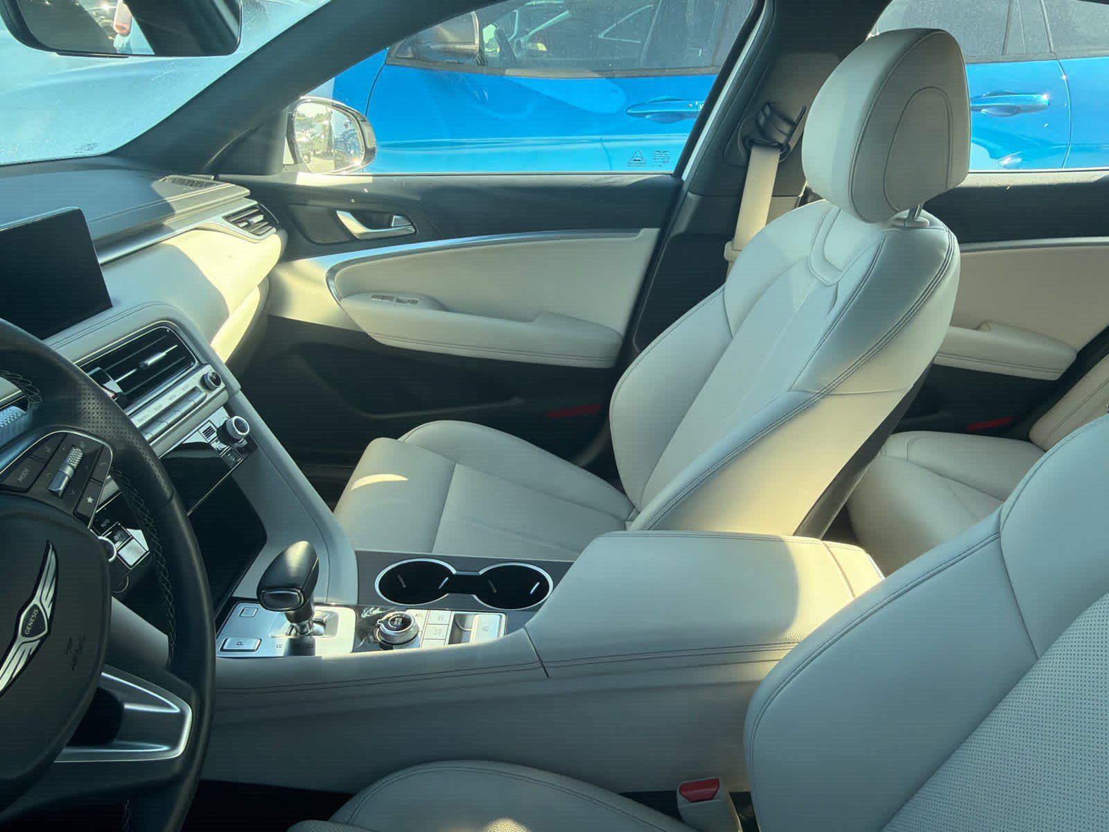 Used 2025 Genesis G70 2.5T AWD/4WD image 12