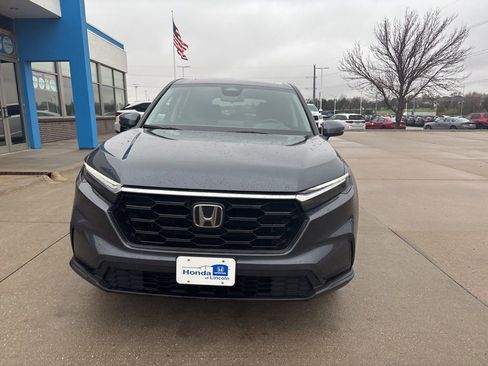 Used 2026 Honda CR-V EX image 2