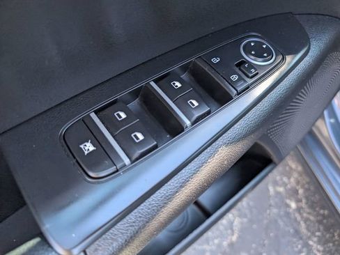 Used 2024 Kia Forte LXS FWD image 15