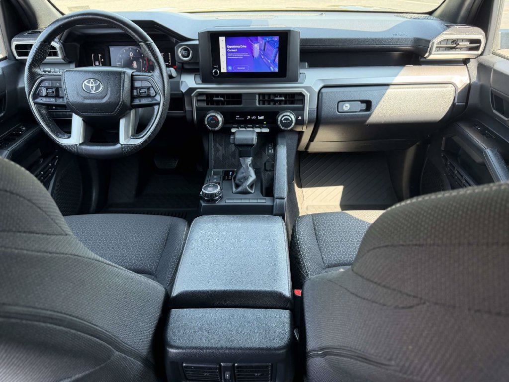 Certified 2025 Toyota 4Runner SR5 AWD/4WD image 2