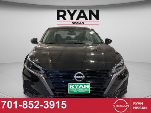 New 2026 Nissan Altima 2.5 SV w/ SV Special Edition Package AWD/4WD image 12