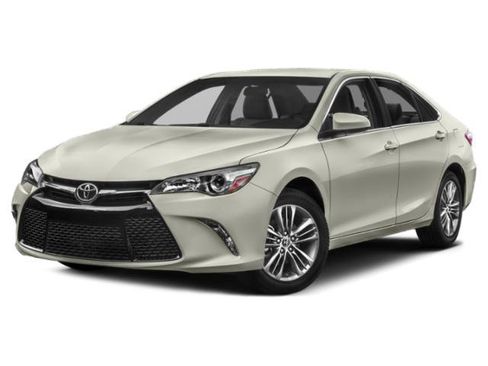 Used 2015 Toyota Camry SE FWD image 4