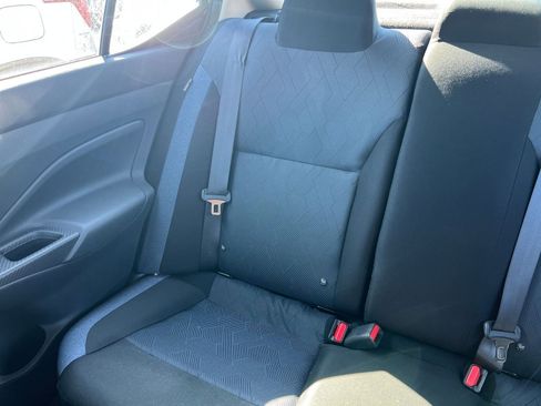Used 2025 Nissan Versa SV FWD image 37