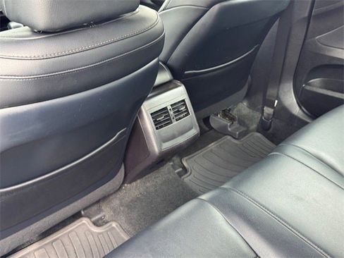 Used 2016 Toyota Avalon XLE Premium image 15