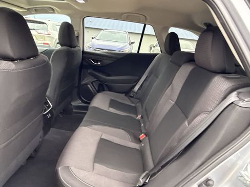 Used 2025 Subaru Outback Premium w/ Popular Package #1A image 19