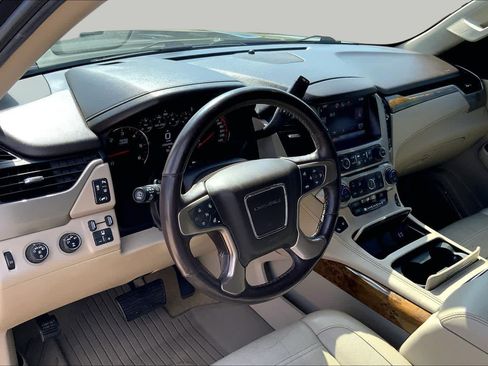 Used 2015 GMC Yukon Denali w/ Open Road Package AWD/4WD image 17