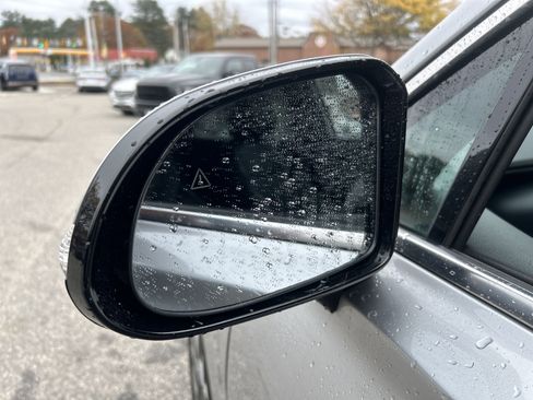 Used 2023 Hyundai Santa Fe Calligraphy image 10