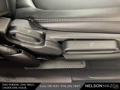 Used 2022 MINI Cooper 4-Door Hardtop image 48