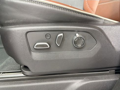 Used 2023 GMC Sierra 1500 Denali Ultimate image 19