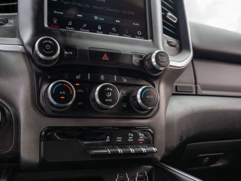 Used 2021 RAM 1500 Big Horn RWD image 19