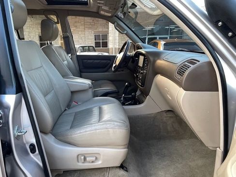 Used 1999 Toyota Land Cruiser image 27