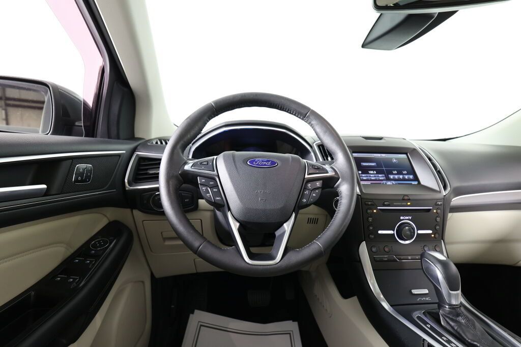 Used 2015 Ford Edge Titanium w/ Equipment Group 302A AWD/4WD image 29