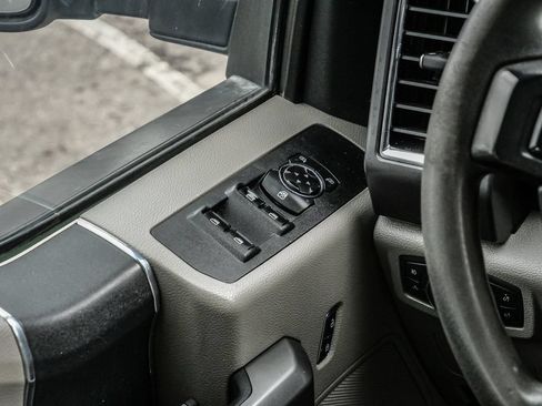 Used 2018 Ford F250 XLT w/ XLT Value Package AWD/4WD image 26