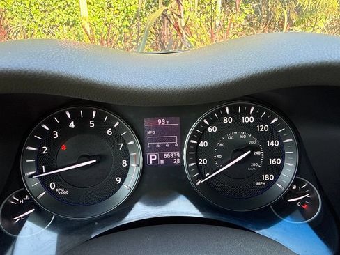 Used 2013 INFINITI M37 w/ Premium Pkg RWD image 15