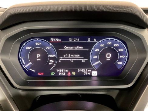 Used 2024 Audi Q4 e-tron Premium Plus w/ Premium Plus AWD/4WD image 20