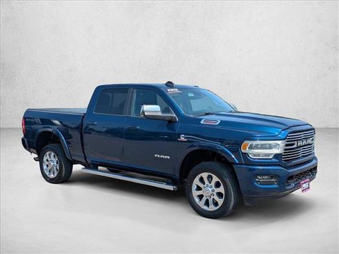 Used 2020 RAM 2500 Laramie AWD/4WD image 3