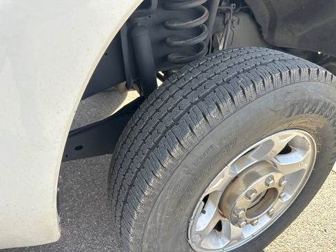 Used 2014 Ford F250 XLT w/ XLT Interior Package image 11