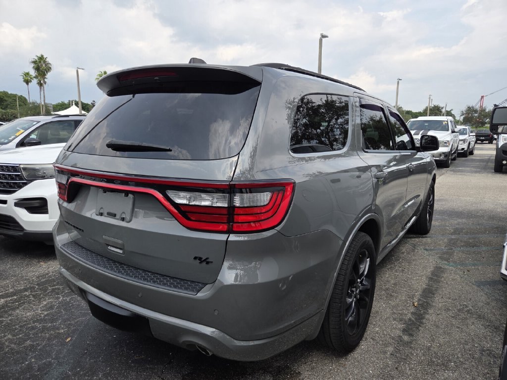 Used 2023 Dodge Durango R/T RWD image 5