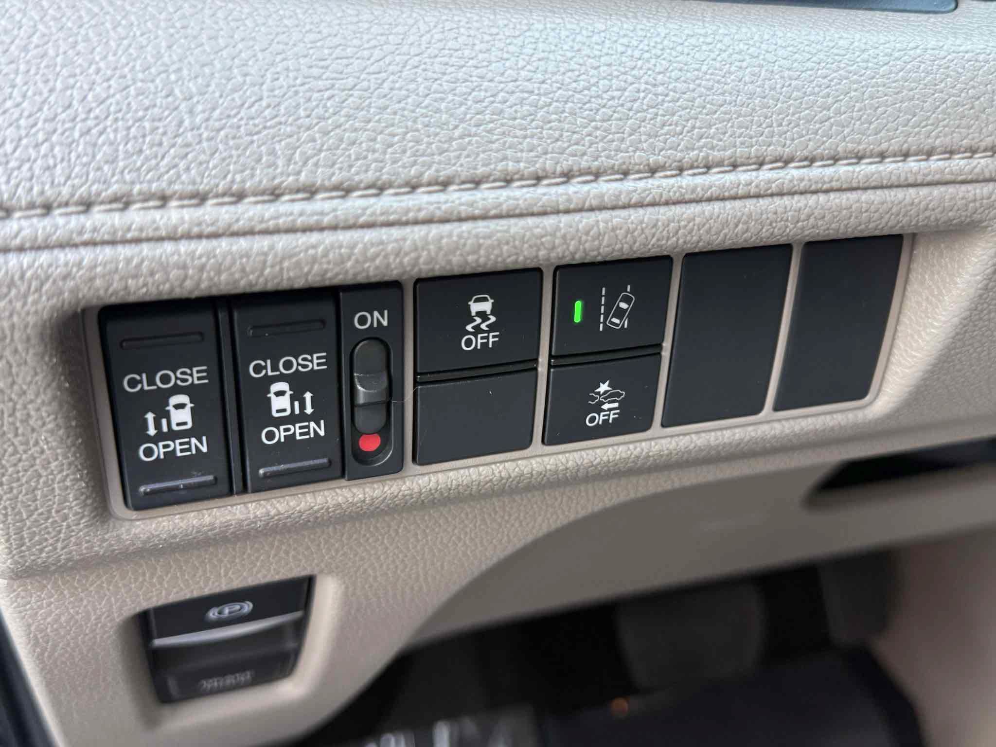 Used 2019 Honda Odyssey EX image 35