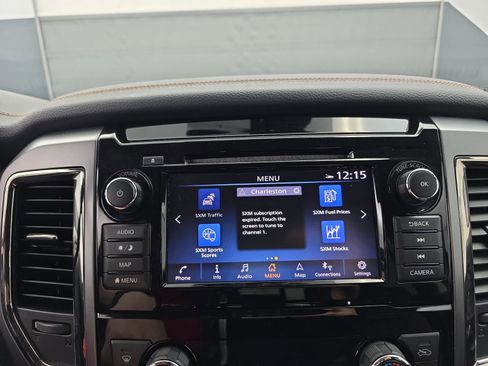 Used 2019 Nissan Titan Platinum Reserve image 31