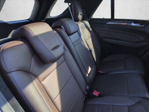 Used 2015 Mercedes-Benz ML 400 4MATIC image 22