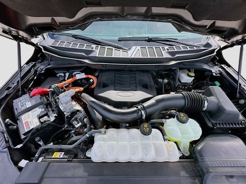 Used 2023 Ford F150 Lariat w/ Equipment Group 502A High image 30