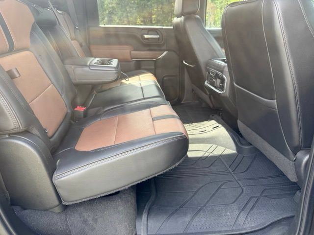 Used 2021 Chevrolet Silverado 2500 High Country w/ Technology Package AWD/4WD image 13