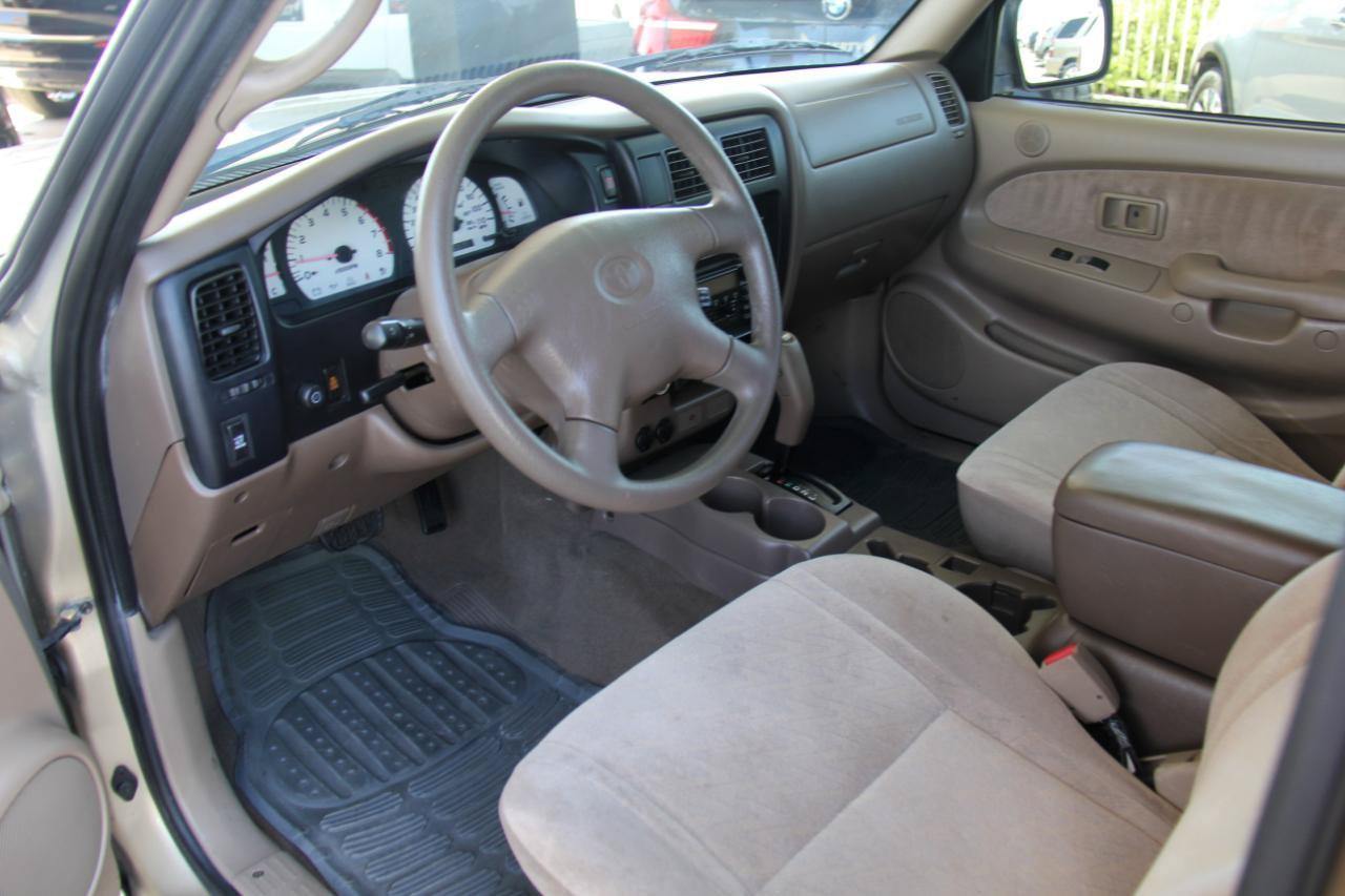 Used 2003 Toyota Tacoma PreRunner RWD image 19